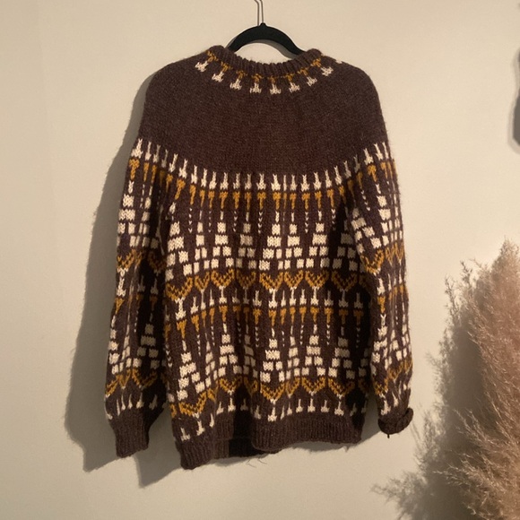 Beautiful Handmade sweater -Wool with hearts 💕 - Picture 7 of 11